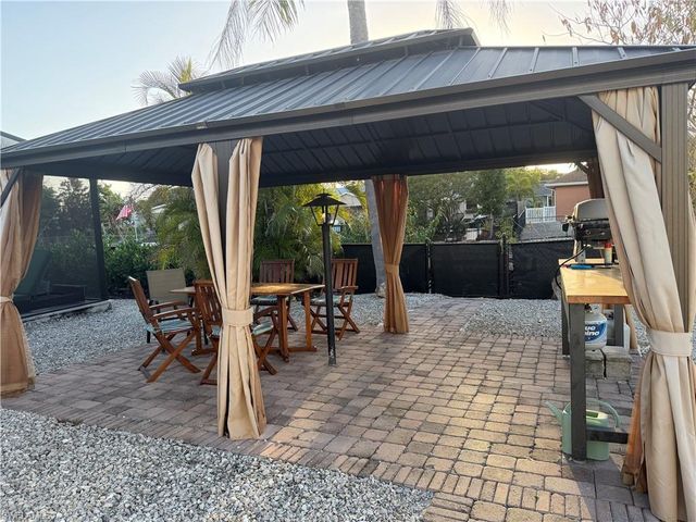 27044 Williams RD, Bonita Springs, FL 34135