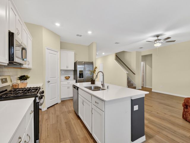 8205 Green Heron Drive, Mckinney, TX 75071