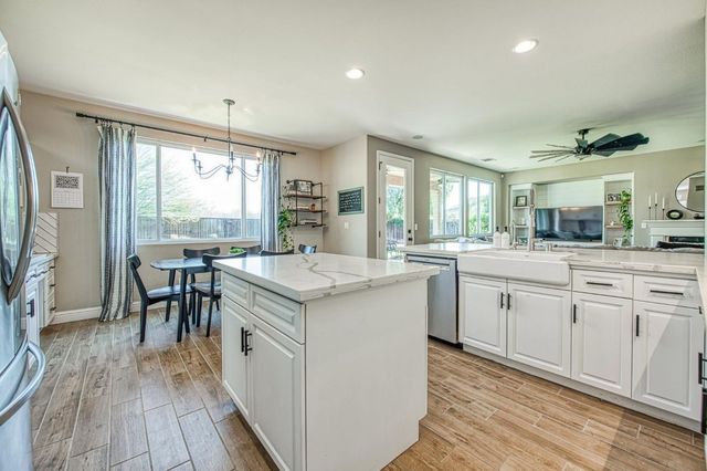 4686 N Arrow Ridge Way, Clovis, CA 93619