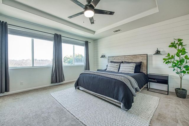 4686 N Arrow Ridge Way, Clovis, CA 93619