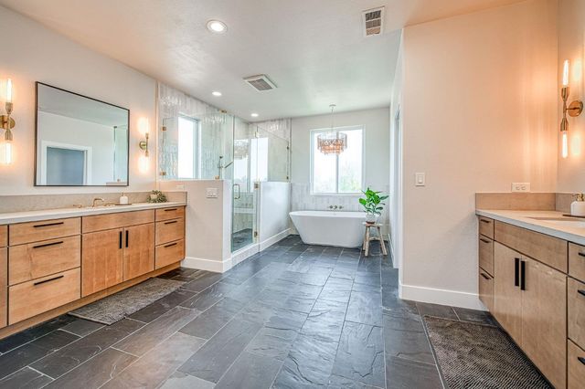 4686 N Arrow Ridge Way, Clovis, CA 93619