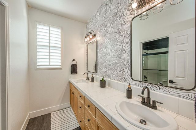 4686 N Arrow Ridge Way, Clovis, CA 93619