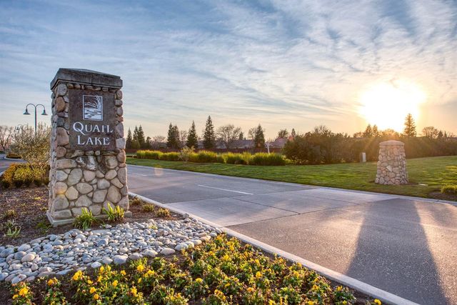4686 N Arrow Ridge Way, Clovis, CA 93619