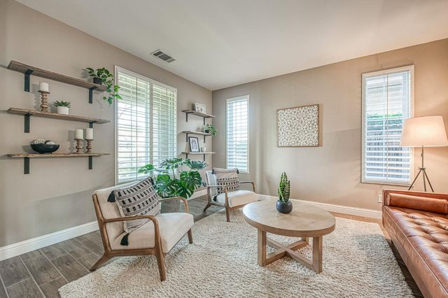 4686 N Arrow Ridge Way, Clovis, CA 93619