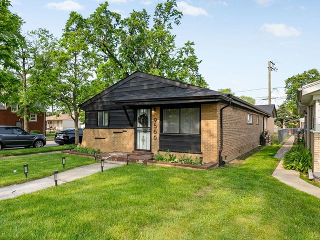 9566 S GREEN Street, Chicago, IL 60643