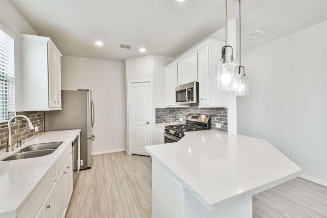 9123 Eskesen Drive, Cypress, TX 77433