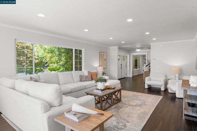 34 Mott Dr, Alamo, CA 94507