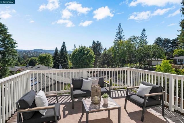 34 Mott Dr, Alamo, CA 94507