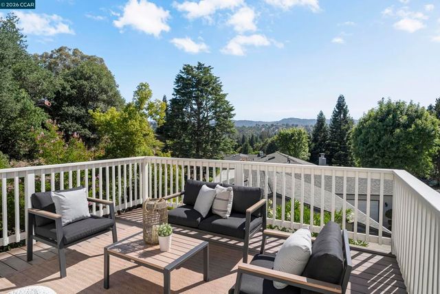 34 Mott Dr, Alamo, CA 94507