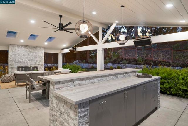 34 Mott Dr, Alamo, CA 94507