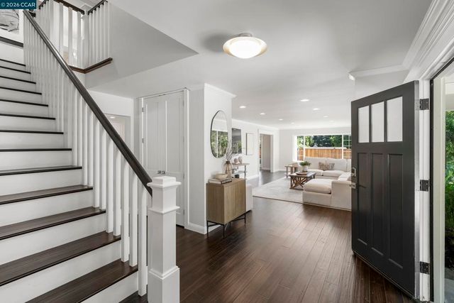34 Mott Dr, Alamo, CA 94507