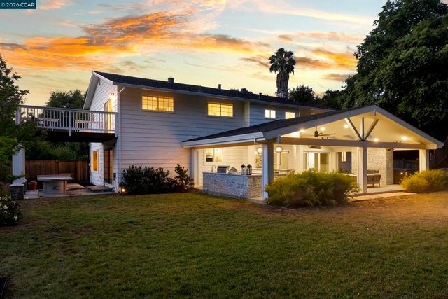 34 Mott Dr, Alamo, CA 94507