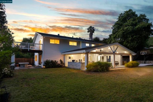 34 Mott Dr, Alamo, CA 94507