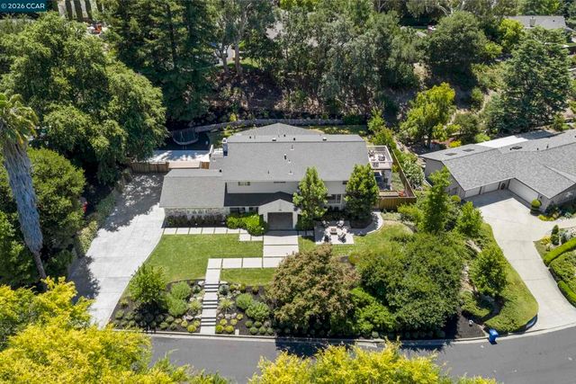 34 Mott Dr, Alamo, CA 94507