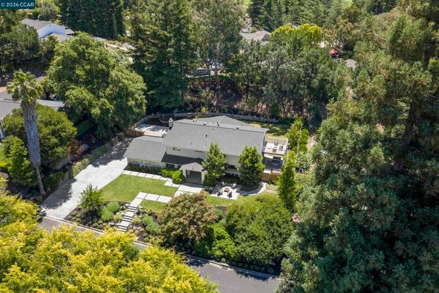 34 Mott Dr, Alamo, CA 94507