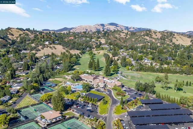 34 Mott Dr, Alamo, CA 94507
