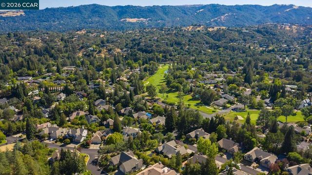 34 Mott Dr, Alamo, CA 94507