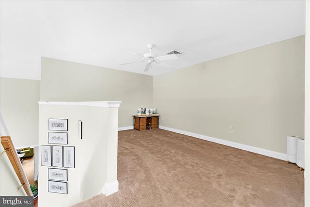 313 OAK HILL LN, Wyomissing, PA 19610