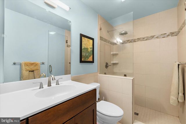 313 OAK HILL LN, Wyomissing, PA 19610