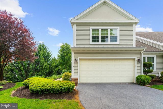 313 OAK HILL LN, Wyomissing, PA 19610