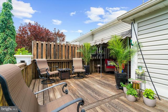 313 OAK HILL LN, Wyomissing, PA 19610