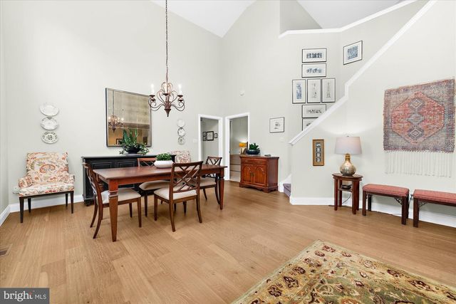 313 OAK HILL LN, Wyomissing, PA 19610