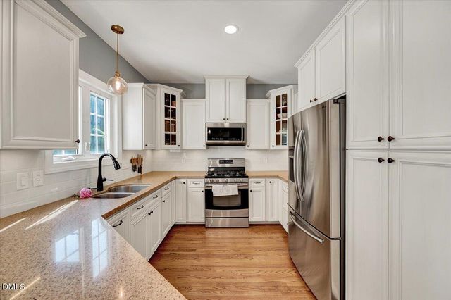 1009 Country Glen Court, Apex, NC 27502