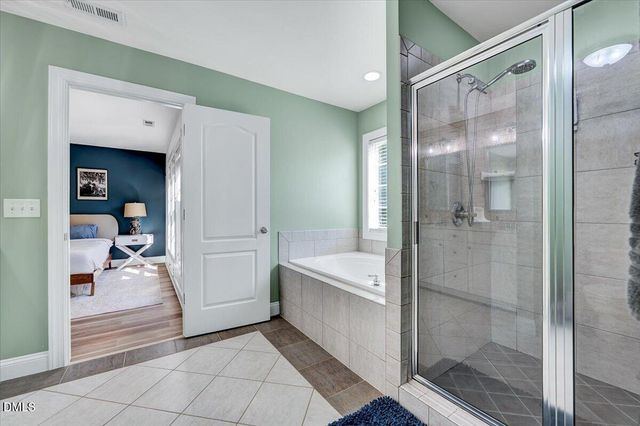 1009 Country Glen Court, Apex, NC 27502