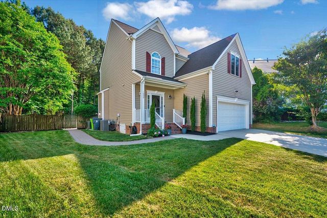 1009 Country Glen Court, Apex, NC 27502