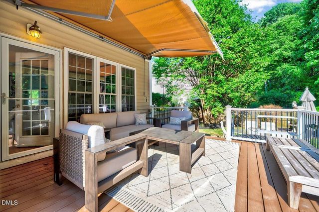 1009 Country Glen Court, Apex, NC 27502