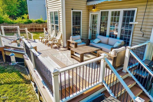 1009 Country Glen Court, Apex, NC 27502