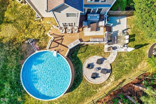 1009 Country Glen Court, Apex, NC 27502