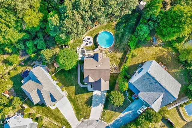1009 Country Glen Court, Apex, NC 27502