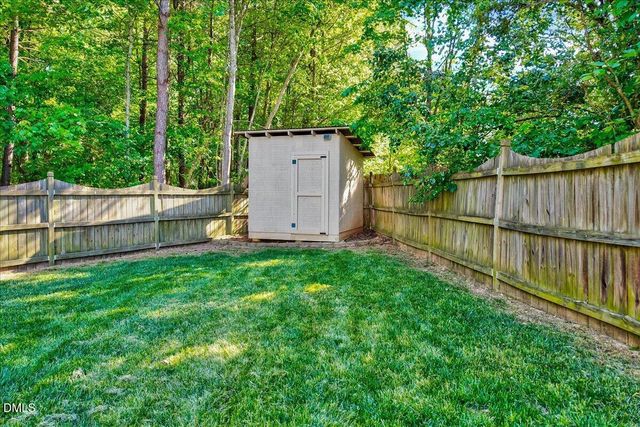 1009 Country Glen Court, Apex, NC 27502