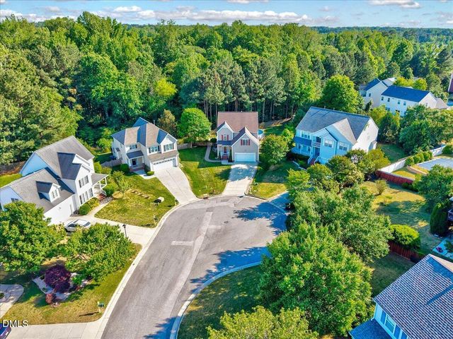 1009 Country Glen Court, Apex, NC 27502