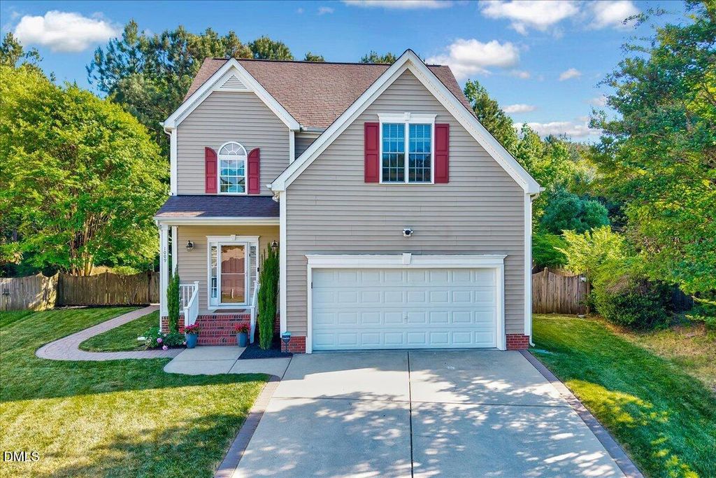 1009 Country Glen Court, Apex, NC 27502