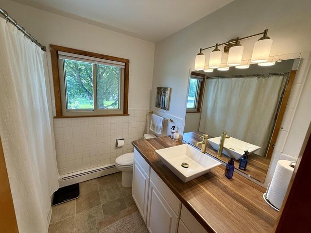 409 Winnebago Drive, Janesville, WI 53545