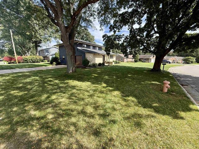 409 Winnebago Drive, Janesville, WI 53545