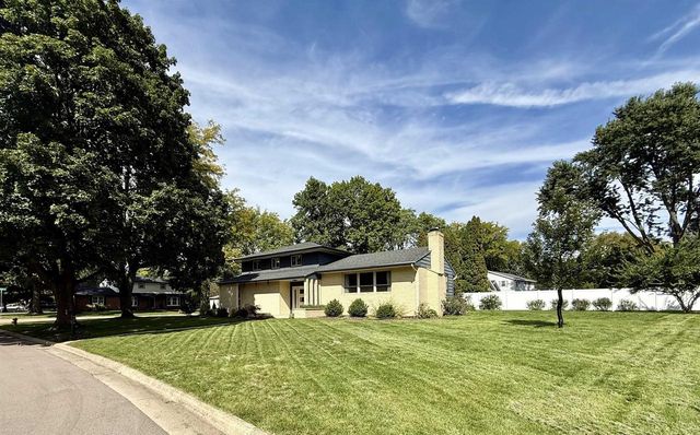 409 Winnebago Drive, Janesville, WI 53545