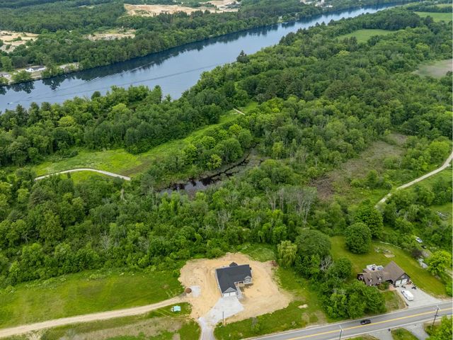 131 Merrimack Street, Hooksett, NH 03106