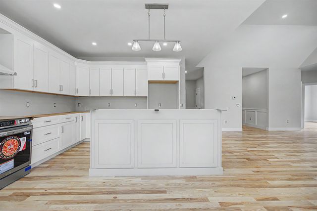 131 Merrimack Street, Hooksett, NH 03106