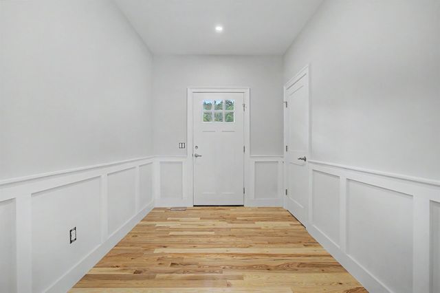 131 Merrimack Street, Hooksett, NH 03106