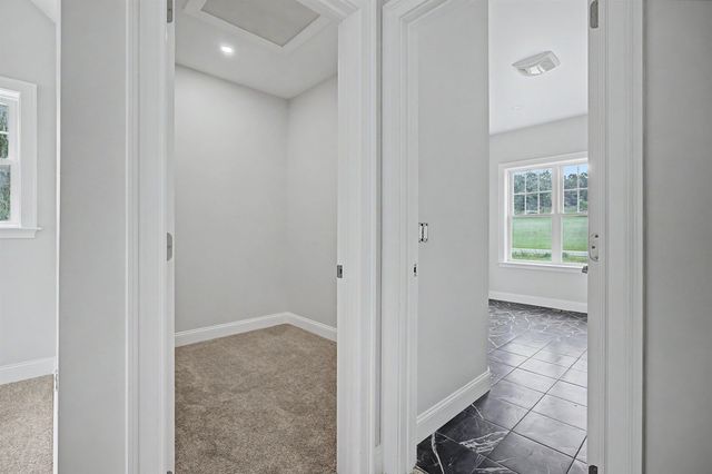 131 Merrimack Street, Hooksett, NH 03106
