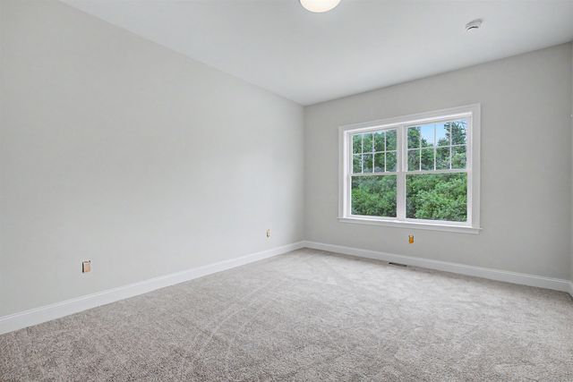 131 Merrimack Street, Hooksett, NH 03106