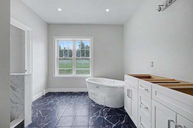 131 Merrimack Street, Hooksett, NH 03106