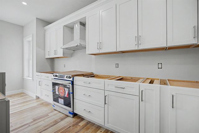 131 Merrimack Street, Hooksett, NH 03106