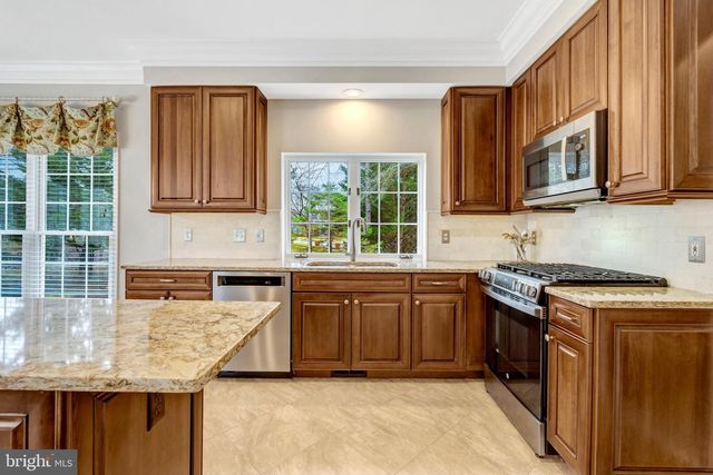 9600 NUTHATCH DR, Fairfax Station, VA 22039