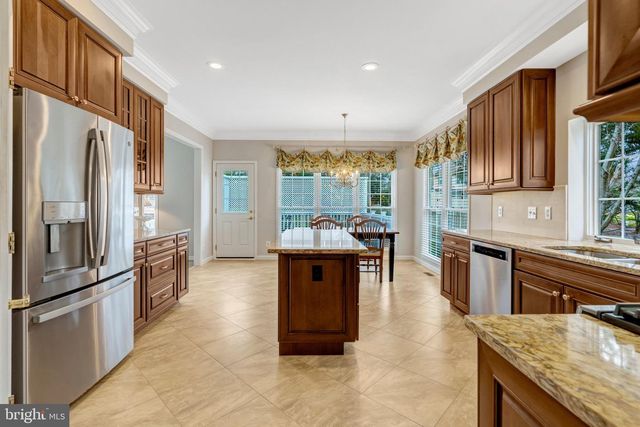 9600 NUTHATCH DR, Fairfax Station, VA 22039