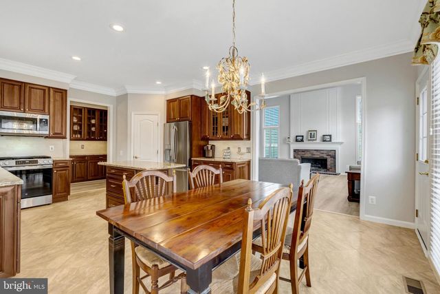 9600 NUTHATCH DR, Fairfax Station, VA 22039