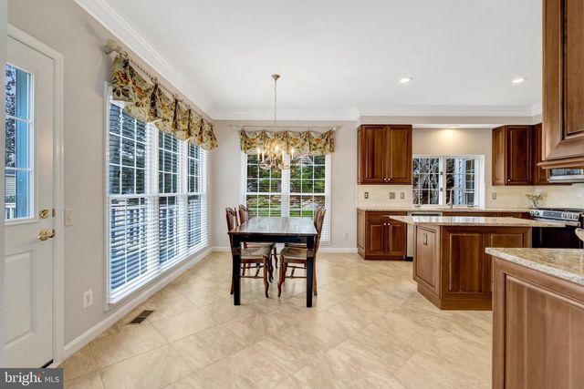 9600 NUTHATCH DR, Fairfax Station, VA 22039